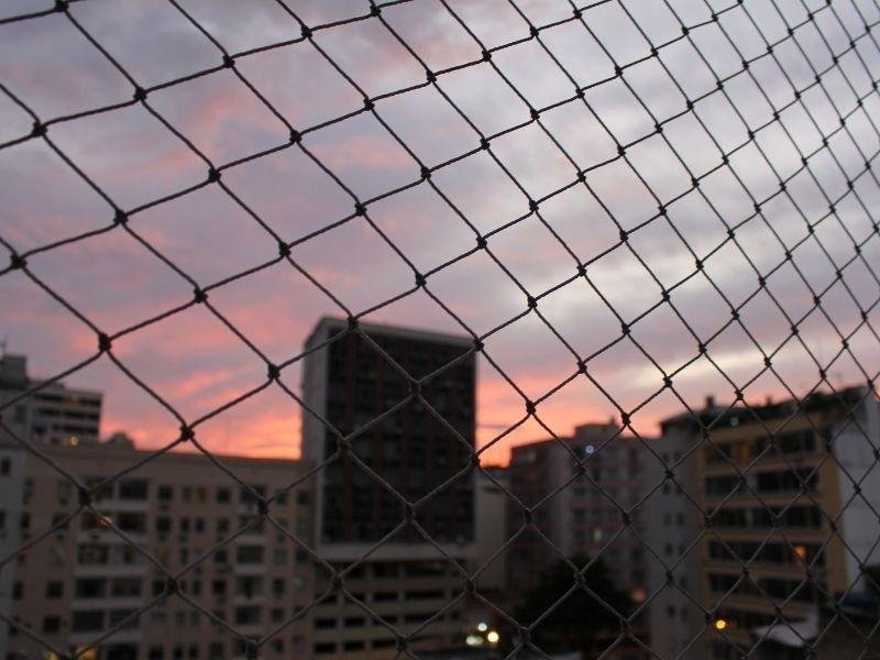 Proteja crianças com rede residencial em Mesquita