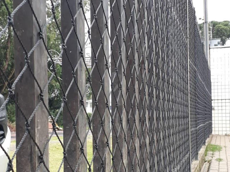 Instalação de rede de segurança em Mesquita