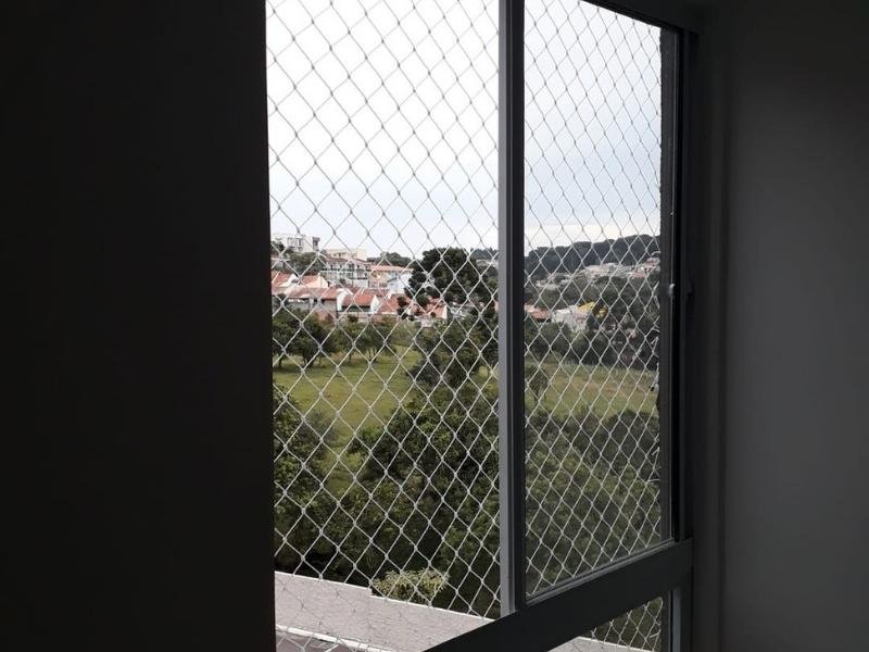 Instalação de rede de proteção em Andaraí, Rio de Janeiro